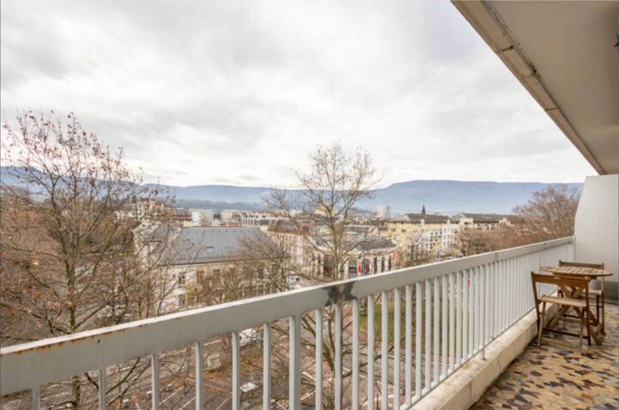 Logement Autour De Moi * * * * * Chambery Exterior photo